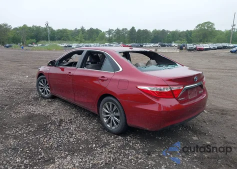 2015 Toyota Camry Hybrid Xle из США, поврежденный, VIN 4T1BD1FK8FU144386